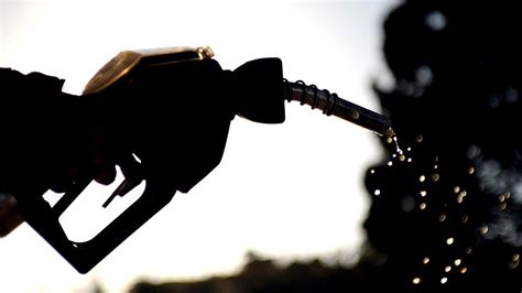 R­u­s­ ­p­e­t­r­o­l­ ­d­e­v­i­ ­U­k­r­a­y­n­a­ ­p­a­z­a­r­ı­n­d­a­n­ ­ç­ı­k­t­ı­